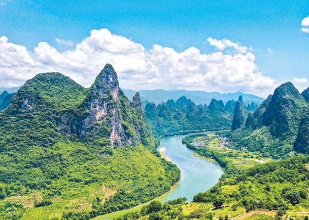 廣西自治區桂林市強化對漓江生態環境保護監管執法。（中新社圖片）