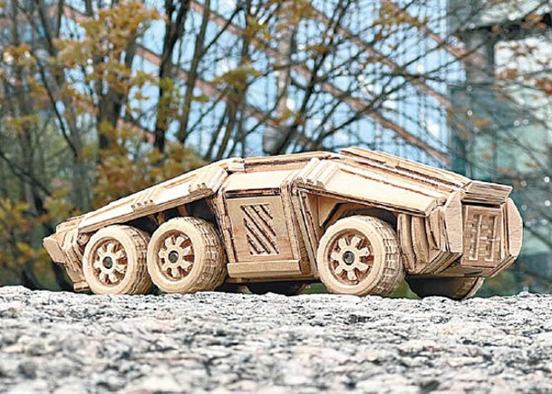 潮流創意：堅硬裝甲玩具車  不怕損毀