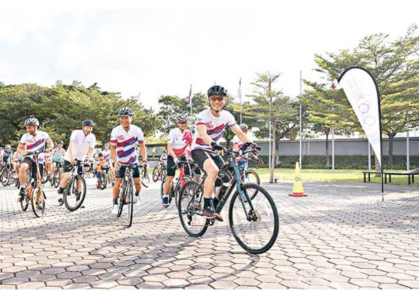 新加坡單車聯合會舉辦籌款活動。