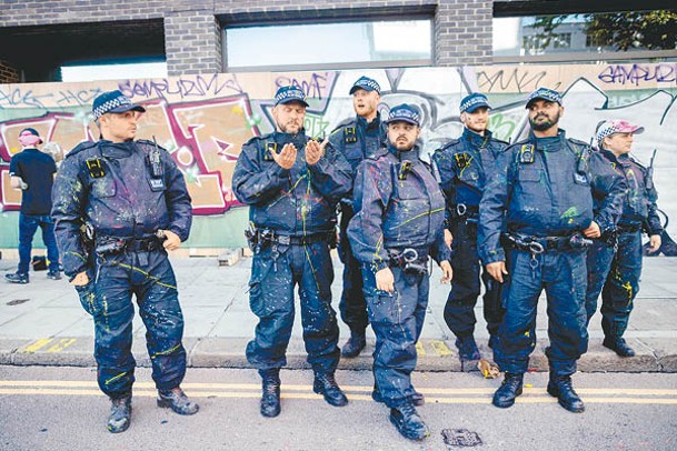 警方在場維持秩序。<br>（Getty Images圖片）