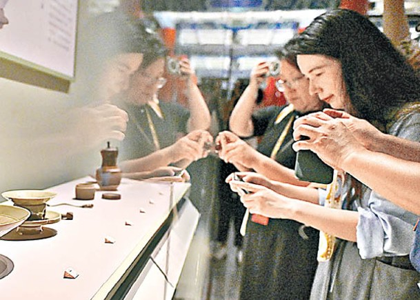 555藏品來自多國  蘊藏博學  茶文化展故宮開幕