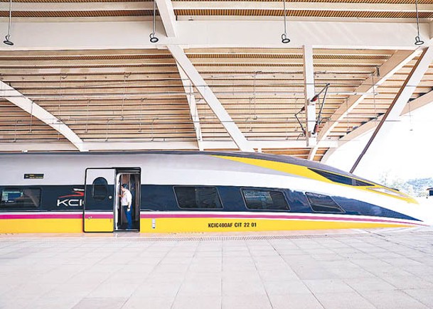 印尼雅萬高鐵開通  下月初售票