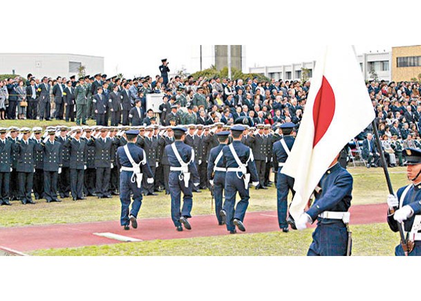 日本自衞隊（圖）過往曾與解放軍交流。（Getty Images圖片）