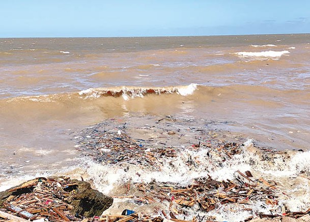 利比亞搜救隊  沙灘發現逾400屍