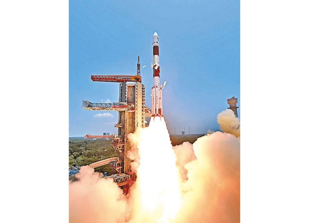搭載Aditya-L1太陽探測器的火箭發射升空。