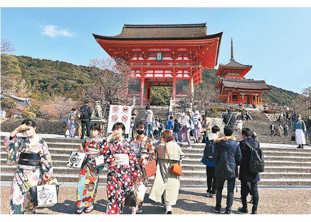 中國專才移民首選地之一是日本，圖為京都。（Getty Image圖片）
