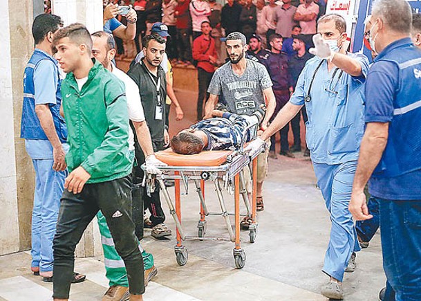 加薩地帶南部醫院接收在以色列空襲受傷的民眾。