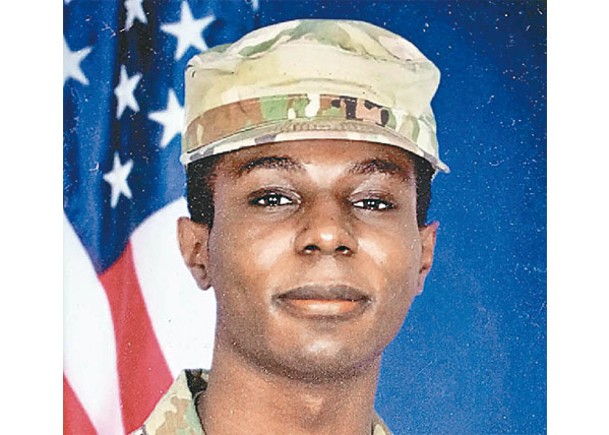 美國陸軍已起訴特拉維斯‧金多項控罪。