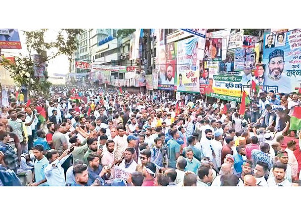 孟加拉首都10萬人上街倒總理
