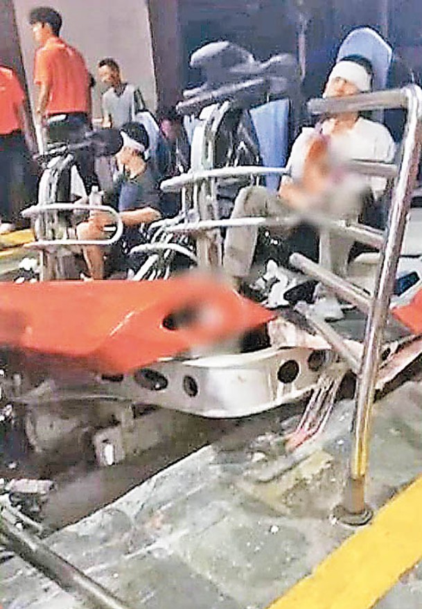 深圳歡樂谷過山車事故造成遊客受傷。