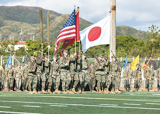 美軍第12海軍陸戰隊瀕海作戰團舉行整編儀式。