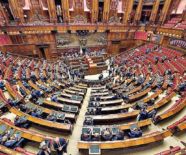 法案經國會兩院批准才正式立法。（Getty Images圖片）