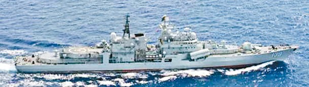 中國驅逐艦寧波號被指對澳洲潛水員構成安全威脅。