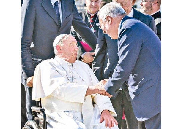 教宗方濟各（左）的健康一直受到關注。（Getty Images圖片）