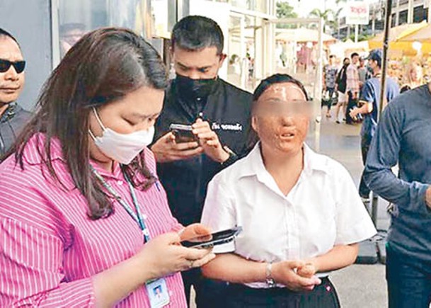 泰國曼谷市近日湧現大量中國籍乞丐（右）。
