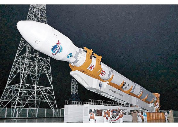 北韓成功以運載火箭發射軍事偵察衞星。