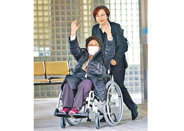 南韓慰安婦李容洙（前）曾向日本政府索償。