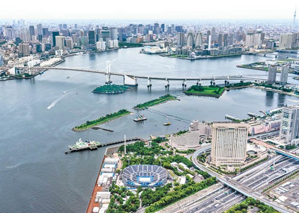 大批中國人擅闖東京灣沿岸非法撈捕梭子蟹。