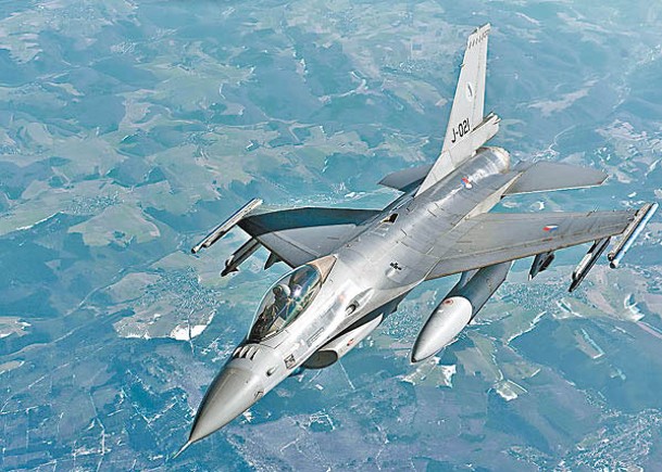 荷蘭將向烏克蘭轉讓F16戰機。