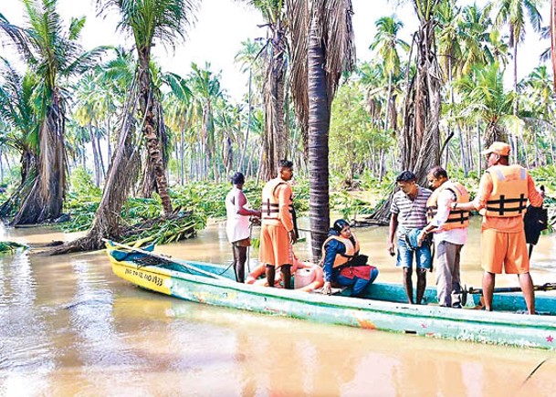 泰米爾納德邦洪災為患。