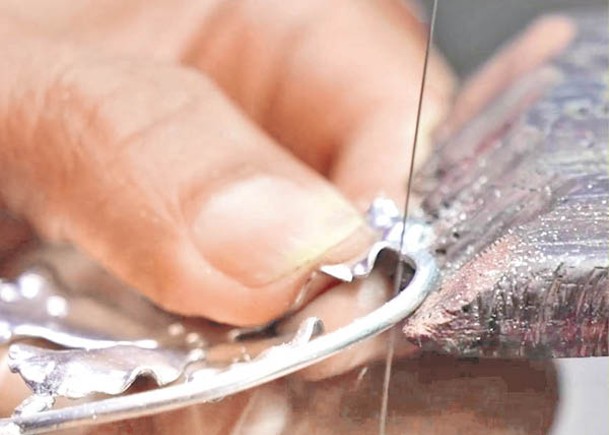 鋁罐回收再造  設計師巧製珠寶