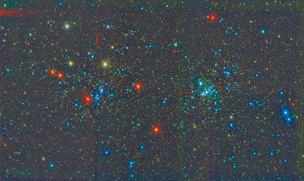 「夢飛」拍攝首幅兩個疏散星團的真彩色天體圖像。（中新社圖片）