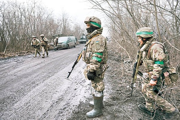 烏克蘭士兵繼續在頓涅茨克州前線作戰。（Getty Images圖片）