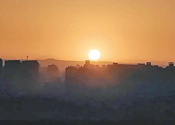 西安氣象大廈人員拍下今年最大太陽。