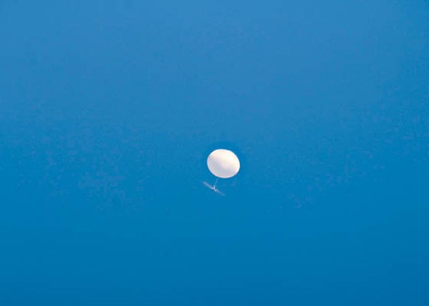 台灣台北市上空曾經出現高空探測氣球。
