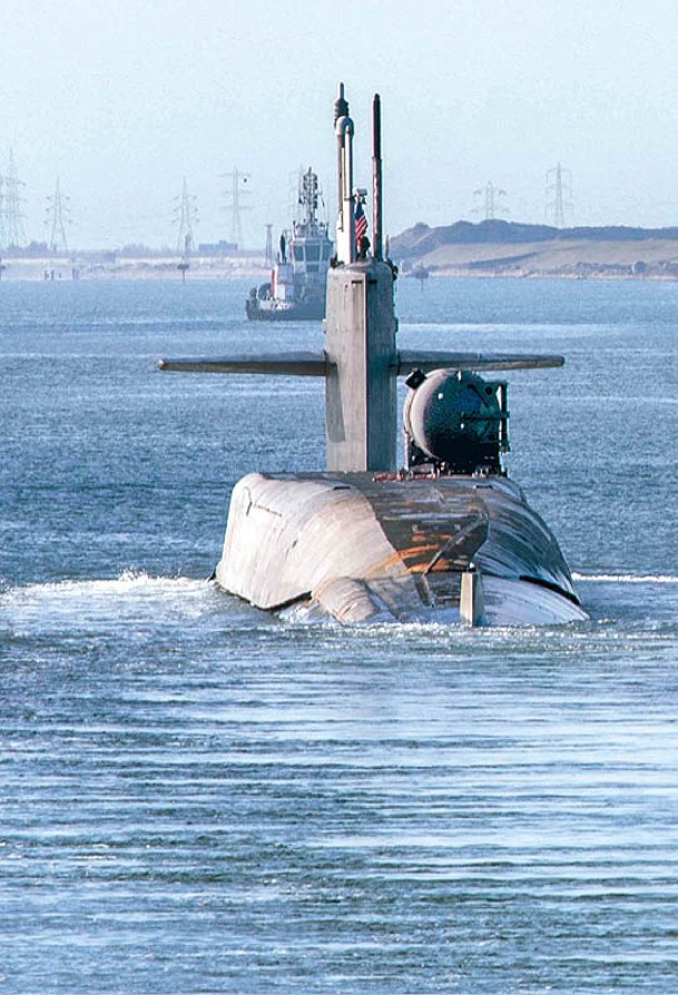美國巡航導彈核潛艇佛羅里達號部署中東地區。