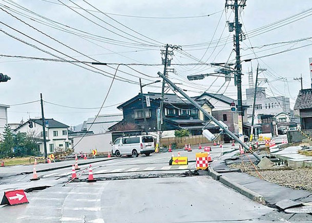 石川縣地震死者增至220人