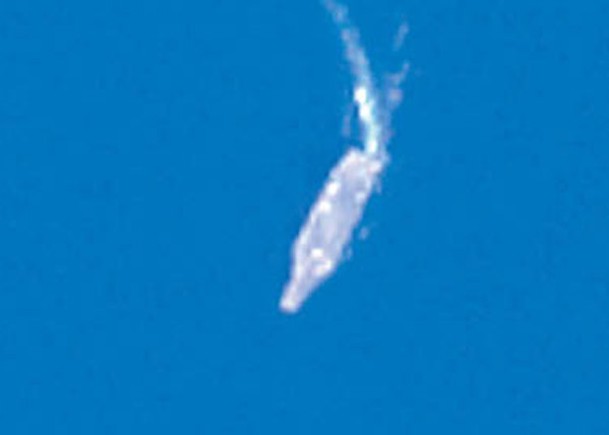 衞星圖像顯示美國航空母艦卡爾文森號駛近濟州島。