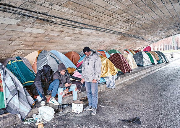 巴黎露宿者情況明顯惡化。（Getty Images圖片）