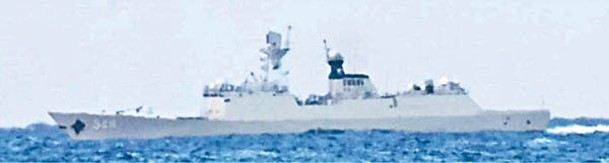 中國護衞艦常州號在東海巡航。