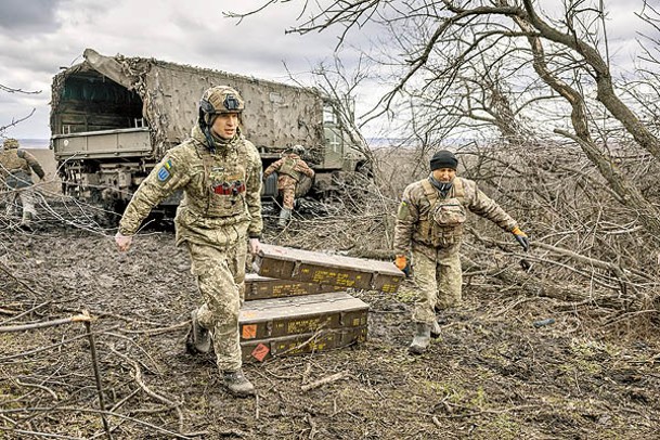 烏克蘭急需美國及歐盟援助對抗俄羅斯。（Getty Images圖片）