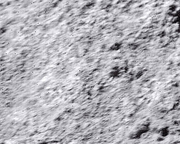 JAXA公布首張由MBC拍下的月岩照片。