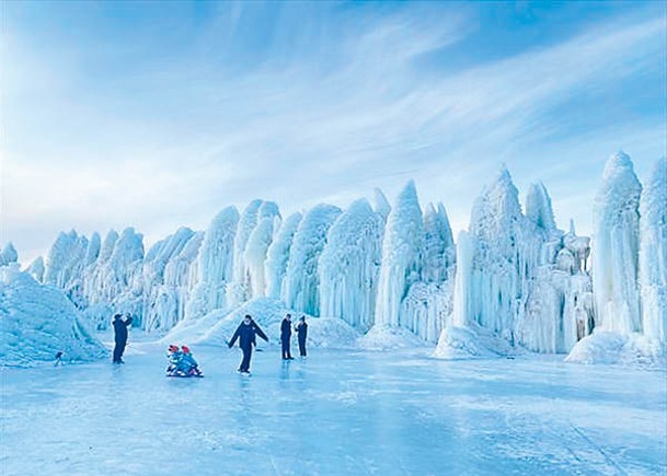 山西省大同市鄉村最近推動冰雪旅遊。