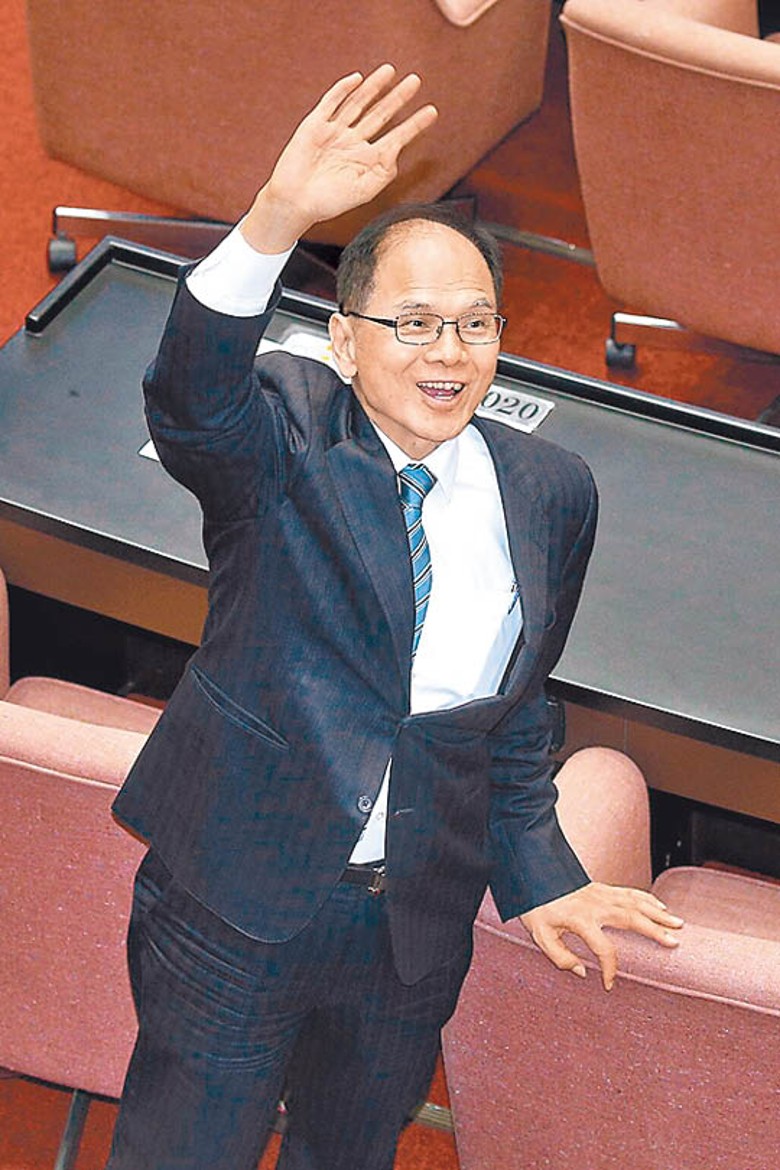 游錫堃擔任台灣第10屆立法院院長。