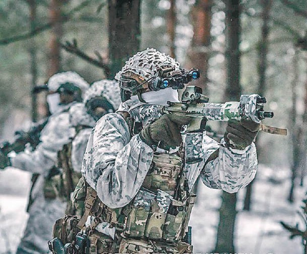 烏克蘭士兵接受訓練備戰。