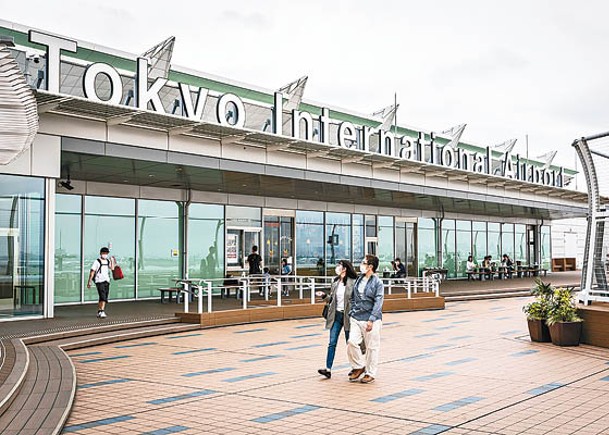 日本機場將推電子通關，圖為東京羽田國際機場。（Getty Images圖片）