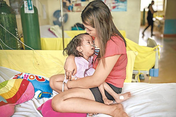 全球確診麻疹病例近年急增；圖為菲律賓患者。<br>（Getty Images圖片）
