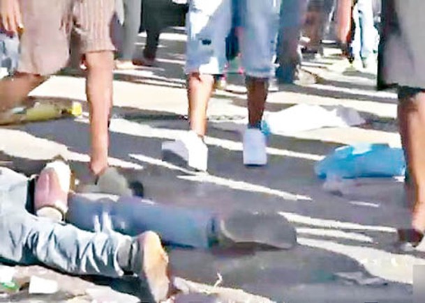 太子港暴力衝突升級，隨街可見屍體。
