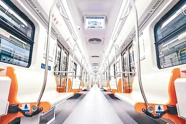 列車採用9節編組，全車無障礙貫通。