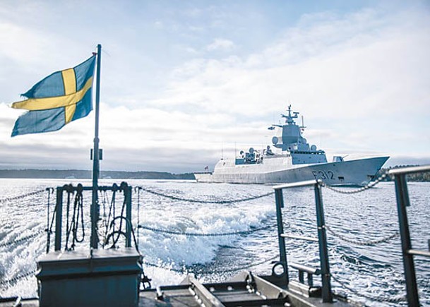 北約海軍編隊首訪瑞典港口