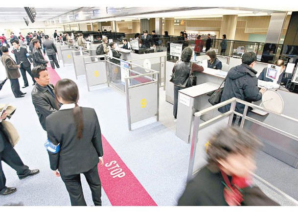 日本擬試行新的外國人入境方法。（Getty Images圖片）