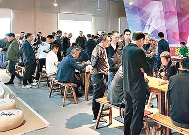 鄉村象棋甲級聯賽吸引多人參與。