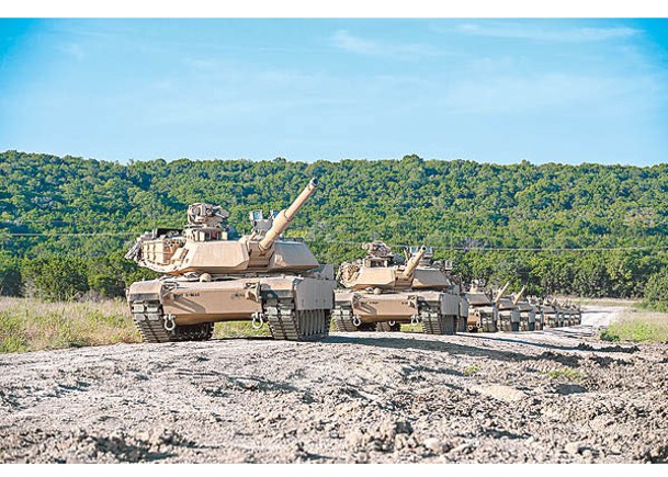 台灣向美國採購M1A2T主戰坦克。