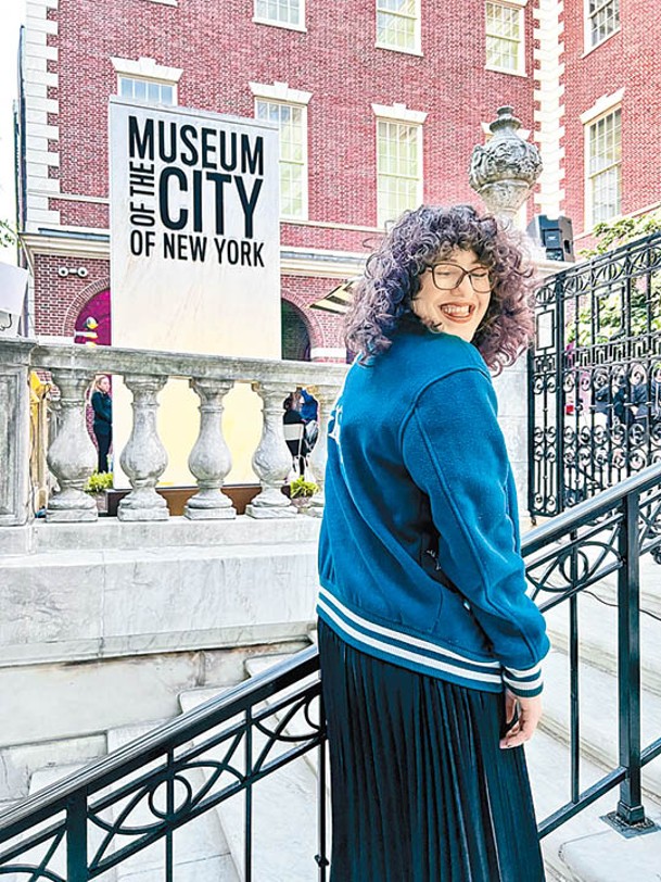 奧古斯特決定參觀紐約市所有博物館。