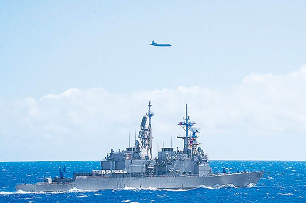 台灣海軍艦隊執行「漢光38號」演習的聯合截擊作戰。