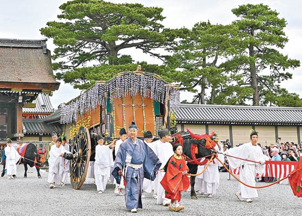 京都葵祭500人巡遊  感受平安時代風情